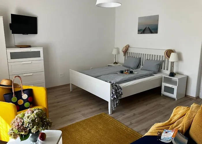 アパート Tuender