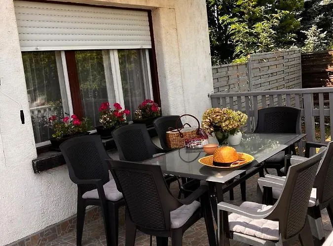 Tuender * באלאטונפורד